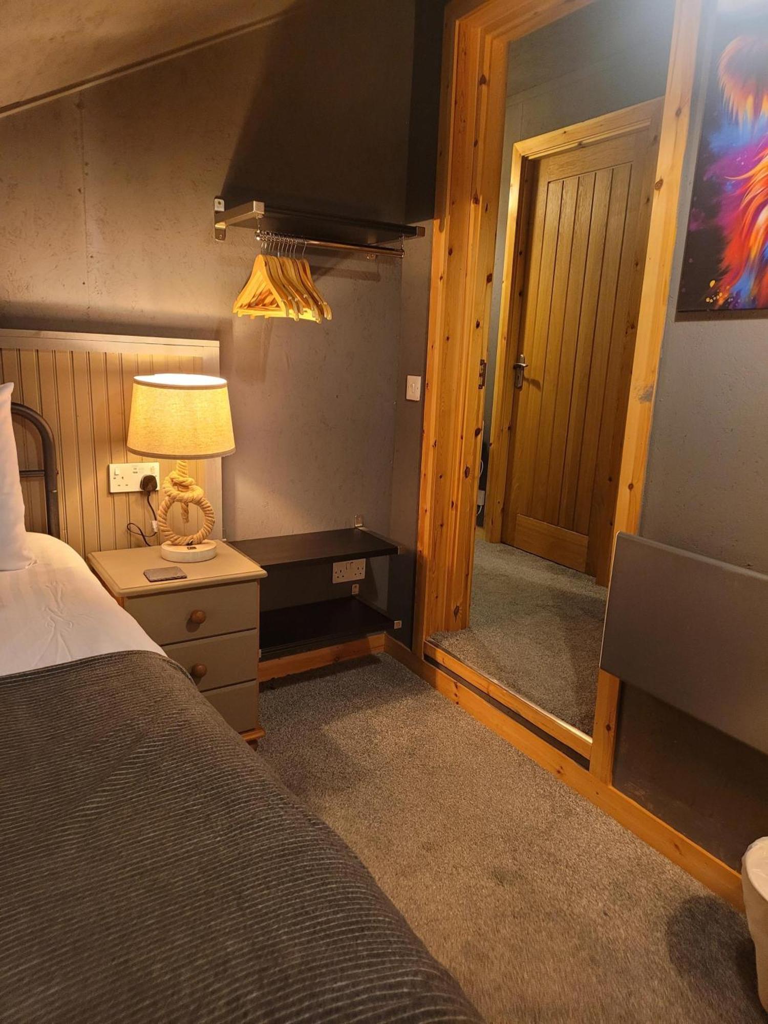 The Moorings Apartment Broadford  Bagian luar foto